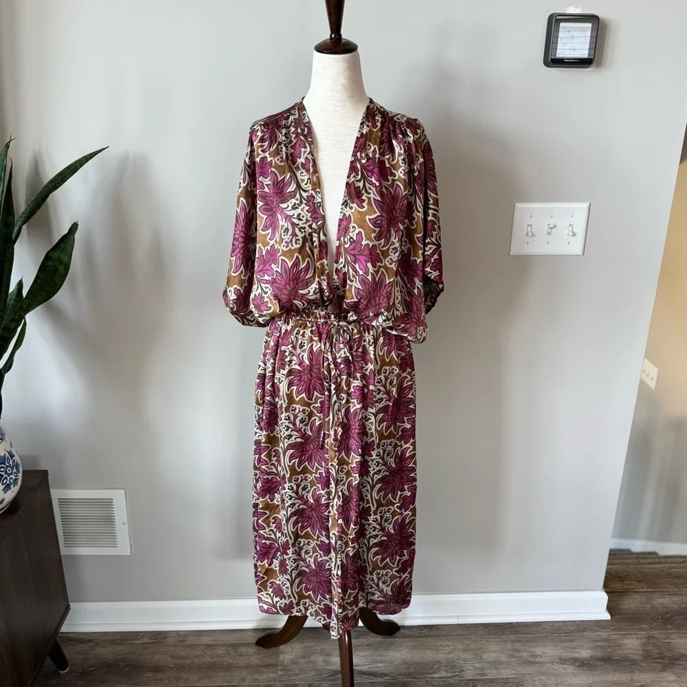 EVEREVE Tropical Floral Satin-Like Light Weight Robe - Size M/L